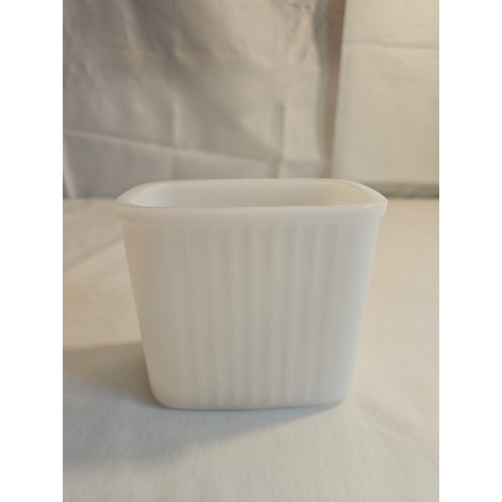 Vintage Replacement Hazel Atlas Milk Glass Refrigerator Dish - Picture 3 of 6